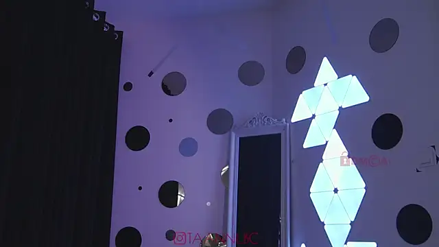 Snapshot of taanni_bc chatting on February 16, 2025, 11:48 pm taanni bc online show from February 16, 2025, 11:48 pm