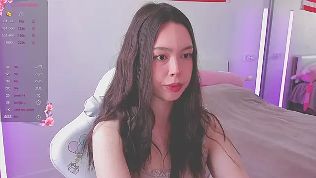 kittenrisha online show from May 17, 2026, 5:49 am