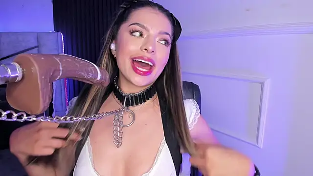 daniiphoeniixx online show from March 16, 2025, 3:50 pm