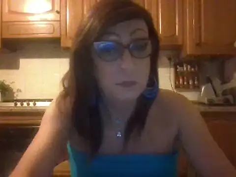 Snapshot of Tiabet chatting on December 4, 2025, 10:07 pm Tiabet online show from December 4, 2025, 10:07 pm