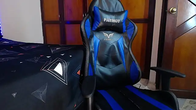 Snapshot of 1Tommy9 chatting on January 14, 2025, 10:02 pm 1Tommy9 online show from January 14, 2025, 10:02 pm