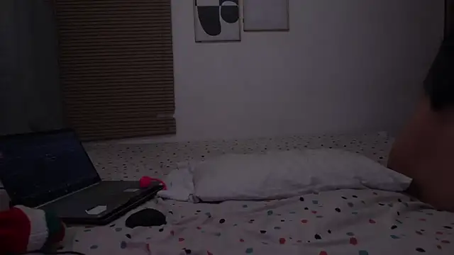 womantall99 online show from March 24, 2026, 11:59 am