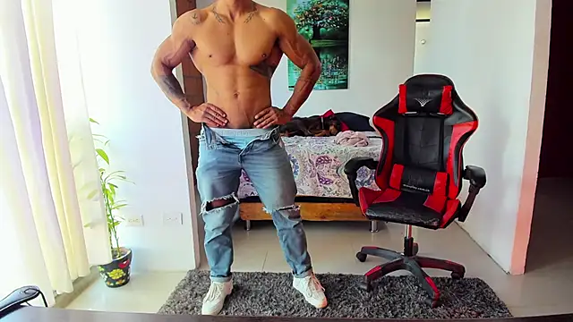 Snapshot of Adam_Valenciia chatting on September 22, 2025, 4:20 pm Adam Valenciia online show from September 22, 2025, 4:20 pm