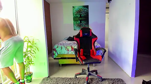 Snapshot of Adam_Valenciia chatting on October 4, 2025, 7:23 pm Adam Valenciia online show from October 4, 2025, 7:23 pm