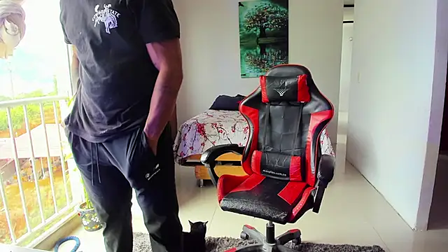 Snapshot of Adam_Valenciia chatting on October 10, 2025, 5:01 pm Adam Valenciia online show from October 10, 2025, 5:01 pm