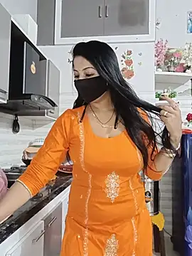 Best-Couple online show from June 9, 2026, 2:56 am