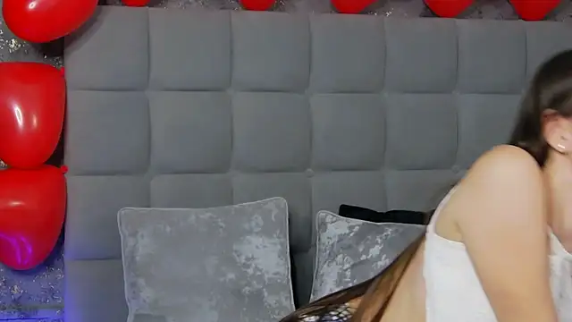 Snapshot of TheEmma chatting on February 17, 2025, 12:38 pm TheEmma online show from February 17, 2025, 12:38 pm