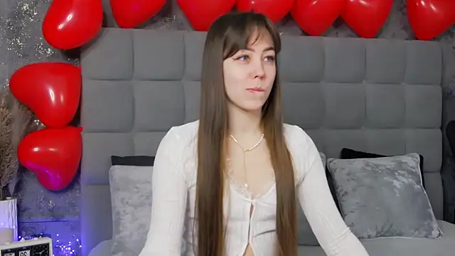 Snapshot of TheEmma chatting on February 20, 2025, 8:28 am TheEmma online show from February 20, 2025, 8:28 am