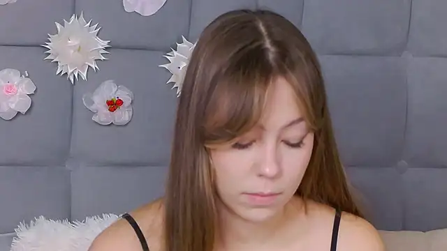 Snapshot of TheEmma chatting on October 11, 2025, 6:23 am TheEmma online show from October 11, 2025, 6:23 am