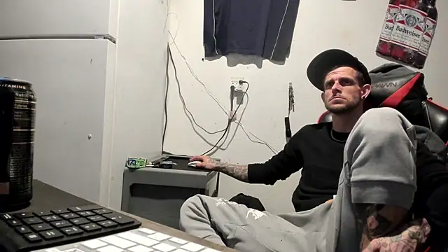 Snapshot of JamesMichael88 chatting on February 28, 2025, 4:53 pm JamesMichael88 online show from February 28, 2025, 4:53 pm