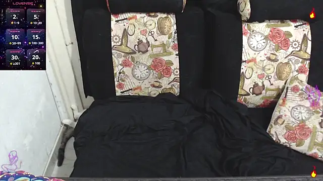 alice angelfetish online show from March 11, 2026, 11:22 pm