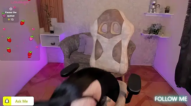 Snapshot of Chaos_Wild chatting on February 13, 2025, 11:06 am Chaos Wild online show from February 13, 2025, 11:06 am