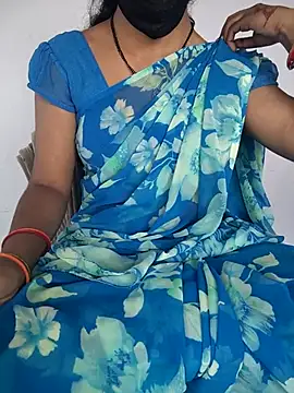 lovelygirl4567 online show from March 11, 2026, 4:40 am