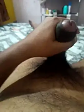 Snapshot of Bangalorious chatting on November 18, 2025, 12:20 pm Bangalorious online show from November 18, 2025, 12:20 pm