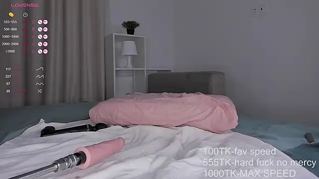 EllyFantasy online show from February 2, 2025, 10:17 pm