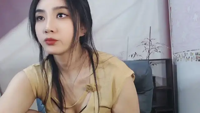 Snapshot of xiaotiantian-76 chatting on January 11, 2025, 1:01 pm xiaotiantian-76 online show from January 11, 2025, 1:01 pm