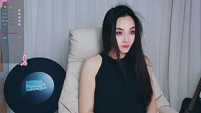 Snapshot of xiaotiantian-76 chatting on November 14, 2025, 4:00 am xiaotiantian-76 online show from November 14, 2025, 4:00 am