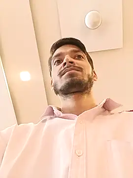 Snapshot of Tarun_0026 chatting on October 4, 2025, 6:00 am Tarun 0026 online show from October 4, 2025, 6:00 am