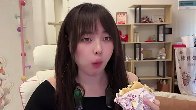 Chenjing0 online show from March 7, 2026, 4:53 am