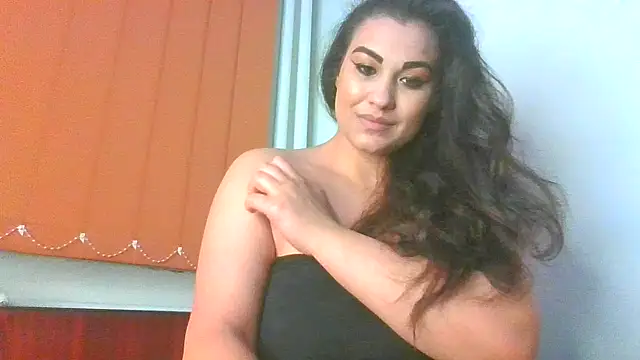 Snapshot of TheTopSecret chatting on December 1, 2025, 9:20 pm TheTopSecret online show from December 1, 2025, 9:20 pm