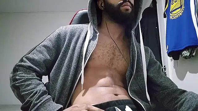 Snapshot of kevi_cocks chatting on January 2, 2025, 9:50 pm kevi cocks online show from January 2, 2025, 9:50 pm