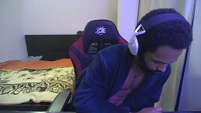 Snapshot of kevi_cocks chatting on February 18, 2025, 9:42 pm kevi cocks online show from February 18, 2025, 9:42 pm