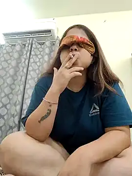 shreya1765 online show from September 13, 2025, 3:06 am