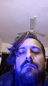 Snapshot of MAGNETICDADDY8 chatting on January 4, 2025, 1:52 am MAGNETICDADDY8 online show from January 4, 2025, 1:52 am