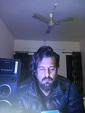 Snapshot of MAGNETICDADDY8 chatting on January 6, 2025, 2:04 am MAGNETICDADDY8 online show from January 6, 2025, 2:04 am