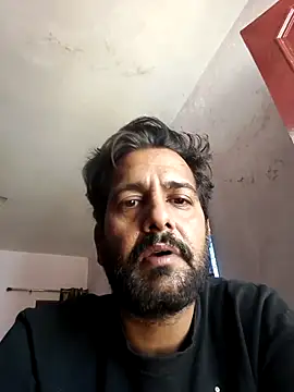 Snapshot of MAGNETICDADDY8 chatting on November 28, 2025, 8:06 am MAGNETICDADDY8 online show from November 28, 2025, 8:06 am