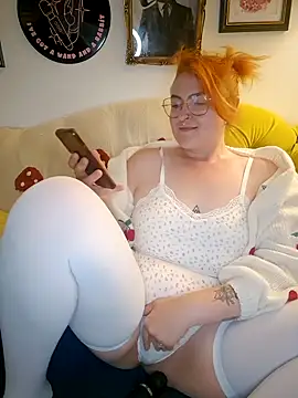 Snapshot of inky_ginge chatting on August 1, 2026, 10:30 pm inky ginge online show from August 1, 2026, 10:30 pm