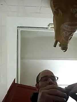 lorestes online show from January 9, 2025, 8:13 am