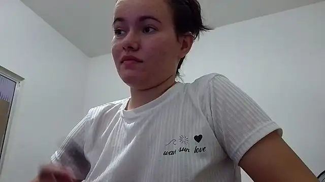 Snapshot of camillebr chatting on January 29, 2025, 8:46 pm camillebr online show from January 29, 2025, 8:46 pm