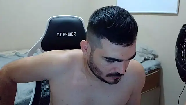 Snapshot of camillebr chatting on March 21, 2025, 5:02 pm camillebr online show from March 21, 2025, 5:02 pm