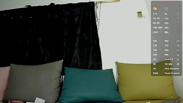 Snapshot of maison_sofia1 chatting on March 8, 2025, 6:21 am maison sofia1 online show from March 8, 2025, 6:21 am