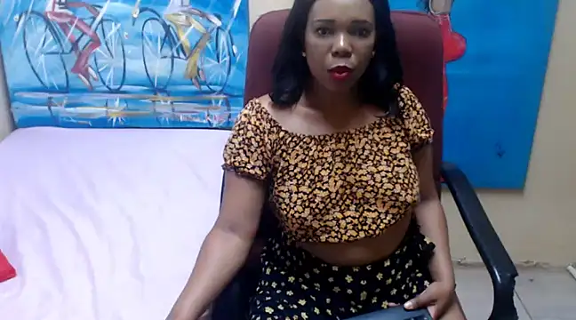 JusyBee online show from March 18, 2025, 9:10 pm