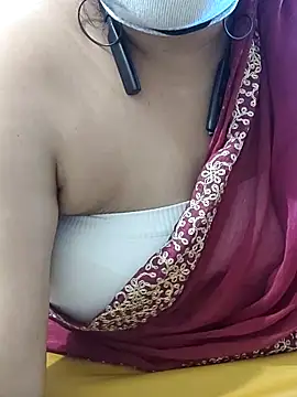 Snapshot of mallupriyapriya chatting on March 23, 2026, 5:33 am mallupriyapriya online show from March 23, 2026, 5:33 am