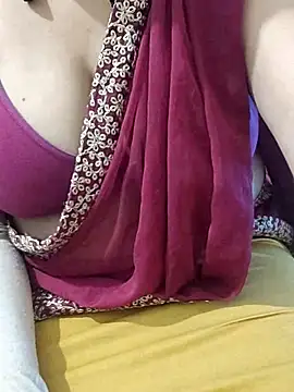 Snapshot of mallupriyapriya chatting on May 12, 2026, 5:15 am mallupriyapriya online show from May 12, 2026, 5:15 am