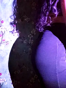 Snapshot of Angelnirvanaa chatting on October 16, 2025, 2:18 pm Angelnirvanaa online show from October 16, 2025, 2:18 pm