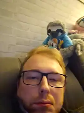 Snapshot of Lucieldark chatting on January 8, 2025, 9:23 pm Lucieldark online show from January 8, 2025, 9:23 pm