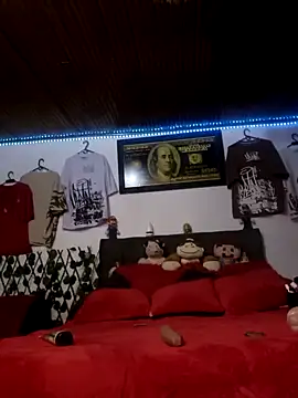 Snapshot of MILLER-LOVE chatting on January 3, 2025, 4:00 am MILLER-LOVE online show from January 3, 2025, 4:00 am