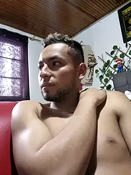 Snapshot of MILLER-LOVE chatting on January 13, 2025, 9:31 pm MILLER-LOVE online show from January 13, 2025, 9:31 pm