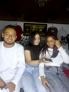 Snapshot of MILLER-LOVE chatting on February 11, 2025, 5:05 am MILLER-LOVE online show from February 11, 2025, 5:05 am