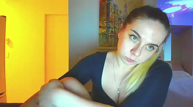 HappyIva online show from January 3, 2025, 11:12 pm