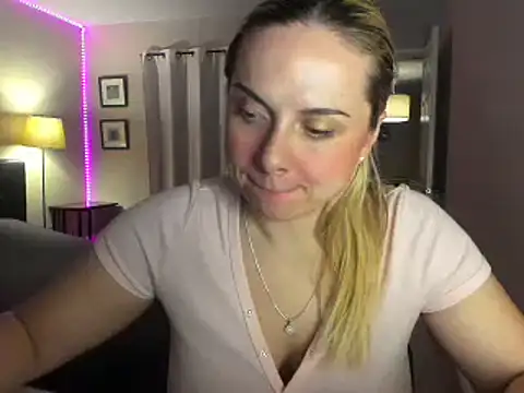 HappyIva online show from September 20, 2025, 6:47 am