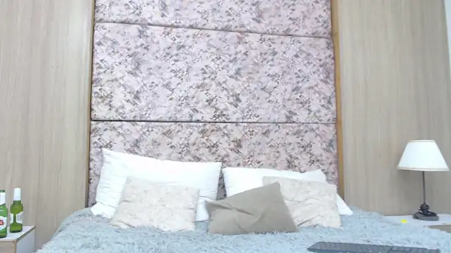 adam piarse01 online show from February 16, 2026, 12:18 am