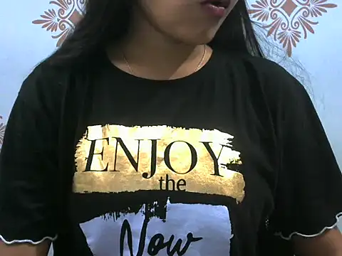 Misha Sweett online show from October 6, 2025, 2:25 pm