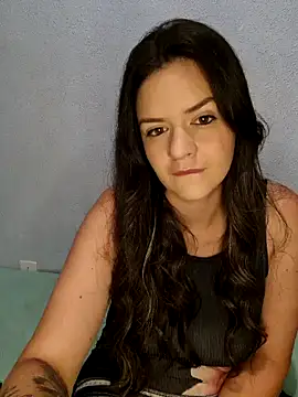 casalbrasileiroooo online show from February 1, 2025, 6:54 am