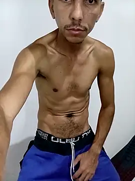 MagrinhoSaradoo online show from September 17, 2025, 6:48 am