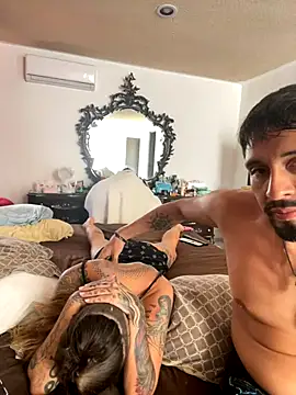 Izy cute  online show from September 8, 2025, 4:28 pm